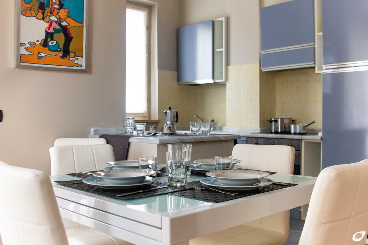 2-Bedroom Apt, With Balcony & Aircondition - 50 M From The Beach Marina di Pietrasanta Kültér fotó